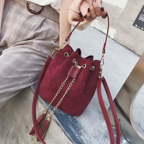 2020new mini crossbody handbags cute suede bucket bag organizer small tassel pu leather womens shoulder messenger bags
2020new mini crossbody handbags cute suede bucket bag organizer small tassel pu leather womens shoulder messenger bags