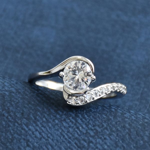 white gold color engagement rings for women wedding angel cubic zirconia euramerica style fashion jewelry zr103, Slivery;golden
white gold color engagement rings for women wedding angel cubic zirconia euramerica style fashion jewelry zr103, Slivery;golden