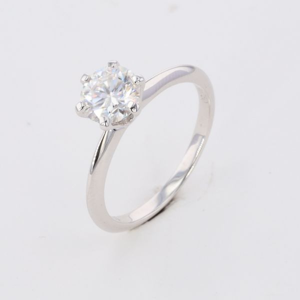 925 sterling silver ring 1ct classic style diamond jewelry moissanites ring wedding party anniversary for women, Golden;silver
925 sterling silver ring 1ct classic style diamond jewelry moissanites ring wedding party anniversary for women, Golden;silver