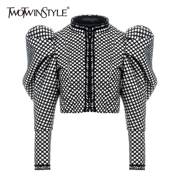 twotwinstyle ruched plaid coat for women o neck puff sleeve short female coat streetwear autumn fashion new clothing 2019, Black;brown
twotwinstyle ruched plaid coat for women o neck puff sleeve short female coat streetwear autumn fashion new clothing 2019, Black;brown
