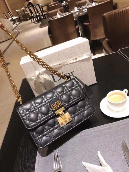 New Designer Women Shoulder Bag Crossbody Bags Fashion Messenger Bag Female Leather Handbags High Quality Totes 121#30 
New Designer Women Shoulder Bag Crossbody Bags Fashion Messenger Bag Female Leather Handbags High Quality Totes 121#30