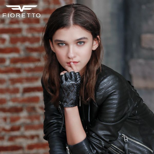 fioretto fingerless women leather gloves punk driving gloves lady black half finger zippers print brand fashion, Blue;gray
fioretto fingerless women leather gloves punk driving gloves lady black half finger zippers print brand fashion, Blue;gray