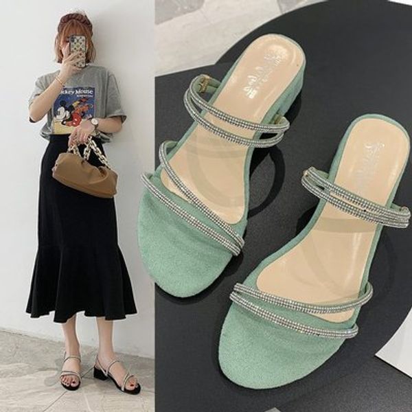 2020 summer new two-wear thick-heeled slippers female korean version of rhinestones with women's shoes fish mouth, Black
2020 summer new two-wear thick-heeled slippers female korean version of rhinestones with women's shoes fish mouth, Black