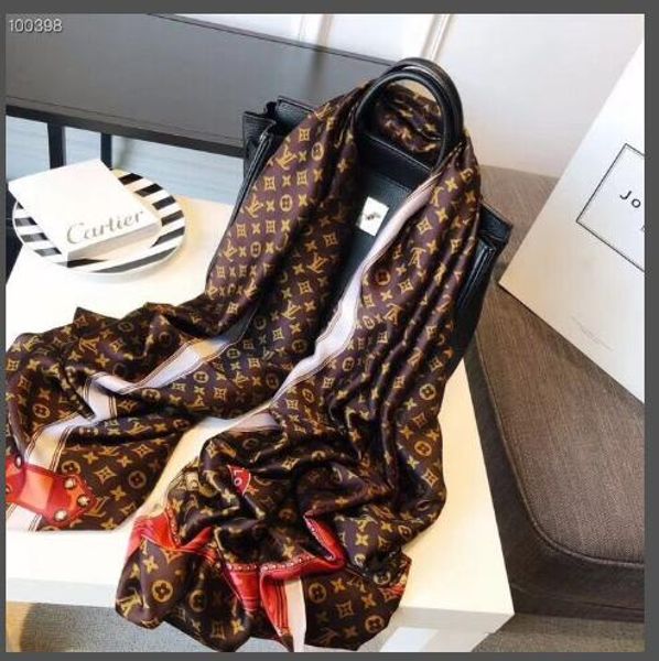 Cachecóis lucky000002
Cachecóis lucky000002