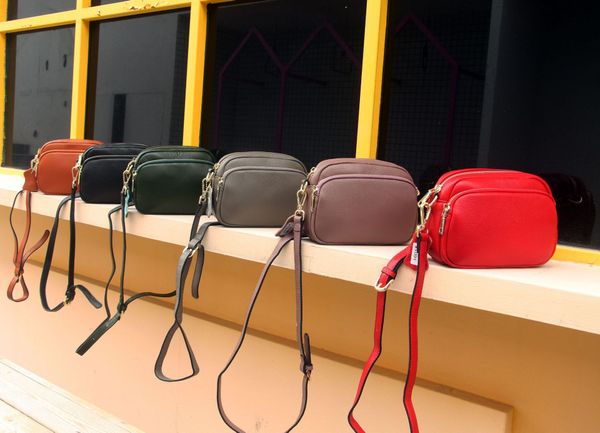 soho lightweight cross-bag designer handbag luxury handbag designer cross-body bag fashion original cowhide leather shoulder ba
soho lightweight cross-bag designer handbag luxury handbag designer cross-body bag fashion original cowhide leather shoulder ba