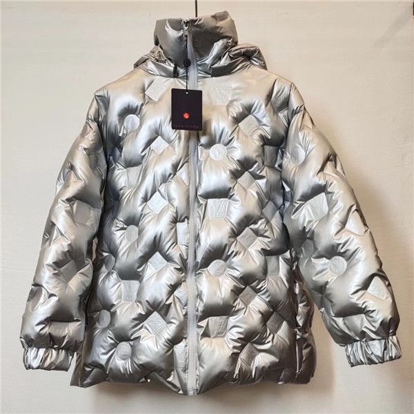 19fw new luxurious brands design silver down cotton-padded coat windbreaker jacket men women streetwear sweatshirts outdoor shirts, Gray;blue
19fw new luxurious brands design silver down cotton-padded coat windbreaker jacket men women streetwear sweatshirts outdoor shirts, Gray;blue
