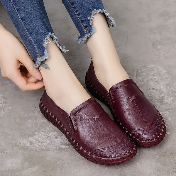 2020 new women flat shoes genuine leather slip on women casual shoes loafers soft footwear mocassin female flat woman, Black
2020 new women flat shoes genuine leather slip on women casual shoes loafers soft footwear mocassin female flat woman, Black