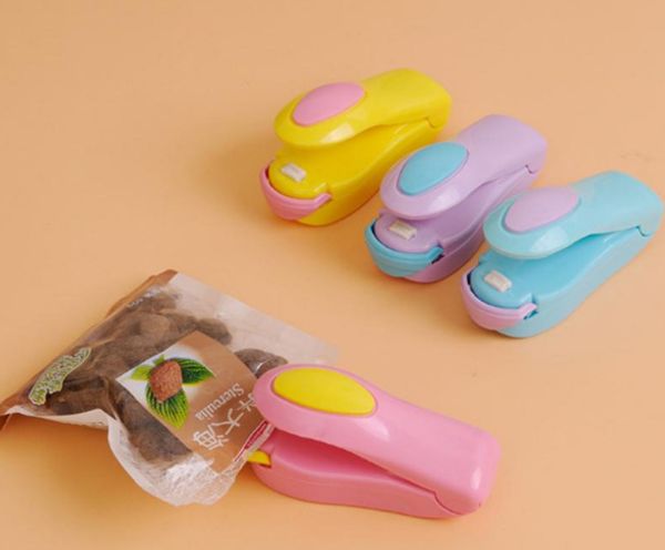 cute heat sealer портативный мини-термосварочный машина импульсный уплотнитель sealr упаковка пластиковый пакет комплект для food saver порт
cute heat sealer портативный мини-термосварочный машина импульсный уплотнитель sealr упаковка пластиковый пакет комплект для food saver порт