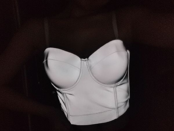 off shoulder спагетти бюстье bralette обрезанного sexy crop top бинты рукава wrap chest светоотражающих партии готического клуба stage, Black;red
off shoulder спагетти бюстье bralette обрезанного sexy crop top бинты рукава wrap chest светоотражающих партии готического клуба stage, Black;red
