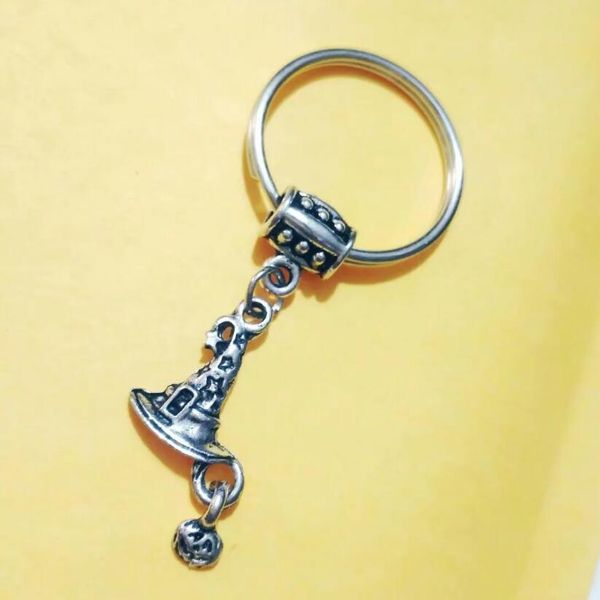wholesale fashion antique silver witch hat horror pumpkin lamp charm keyring keychain car bag decorations women jewelry y10
wholesale fashion antique silver witch hat horror pumpkin lamp charm keyring keychain car bag decorations women jewelry y10