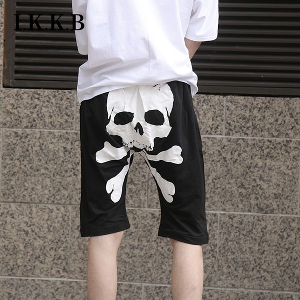 youth leisure cross-pants summer shorts skull print crotch pants loose hip-hop quirky personality, White;black
youth leisure cross-pants summer shorts skull print crotch pants loose hip-hop quirky personality, White;black