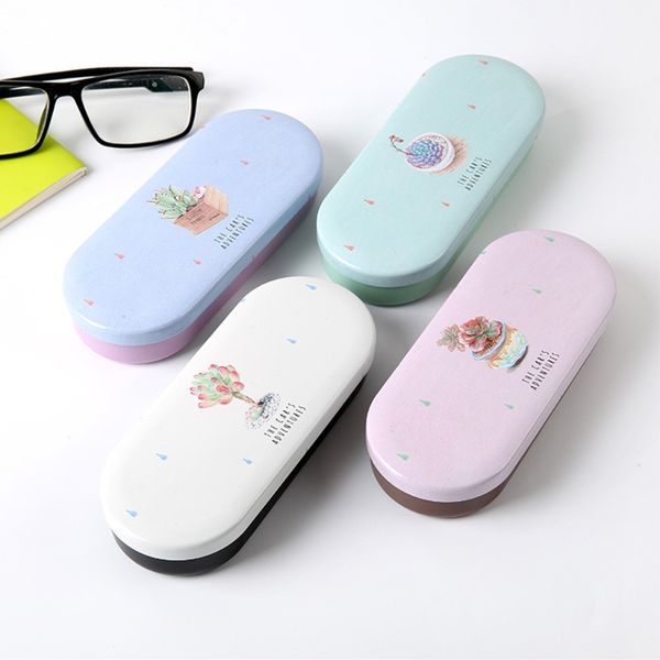 eye glasses sunglasses hard case box portable protector holder box for student, Silver
eye glasses sunglasses hard case box portable protector holder box for student, Silver