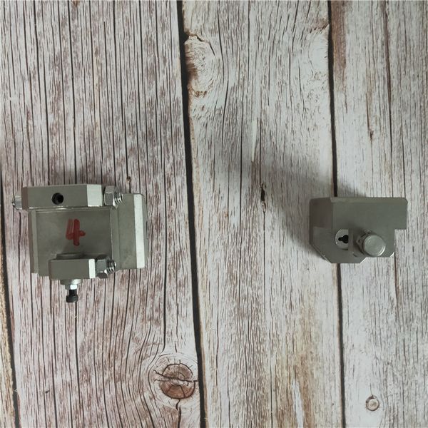 xhorse for f-o-r-d m3 fixture for f-o-r-d tibbe key blade works with condor xc-mini master series fast express shipping
xhorse for f-o-r-d m3 fixture for f-o-r-d tibbe key blade works with condor xc-mini master series fast express shipping