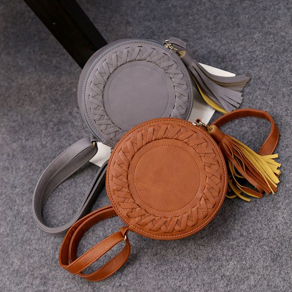 2020 new shoulder bag women's casual fashion korean small round bag large capacity ladies crossbody
2020 new shoulder bag women's casual fashion korean small round bag large capacity ladies crossbody