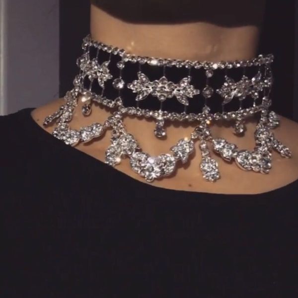fashion crystal rhinestone choker necklace velvet statement necklace for women jacquard flannel collares chocker jewelry party gift, Golden;silver
fashion crystal rhinestone choker necklace velvet statement necklace for women jacquard flannel collares chocker jewelry party gift, Golden;silver