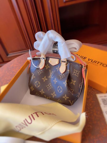 2020 designer luxury handbags real leather letter print designer crossbody hand bag 16cm stamped designer bag
2020 designer luxury handbags real leather letter print designer crossbody hand bag 16cm stamped designer bag