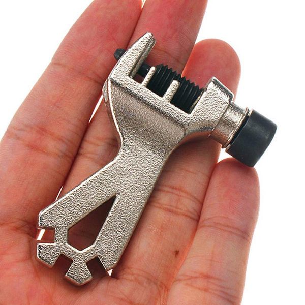 bicycle chain cutter bike chain breaker with spoke wrench repair tool high quality
bicycle chain cutter bike chain breaker with spoke wrench repair tool high quality