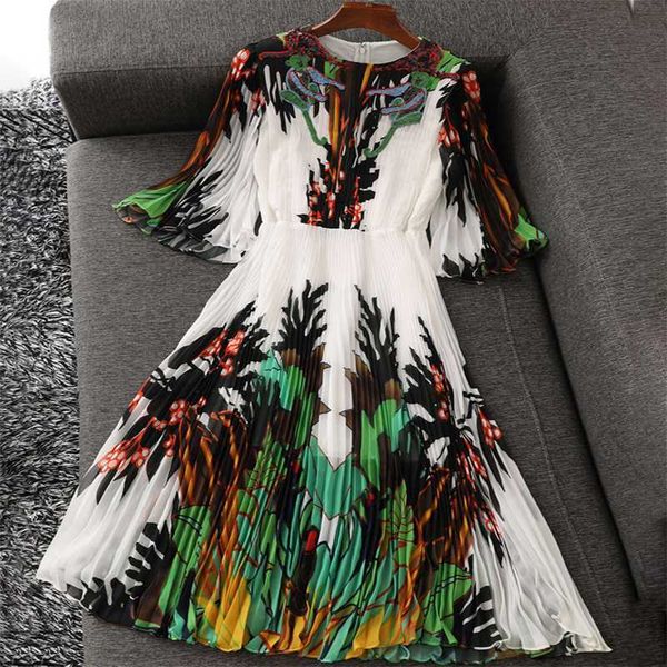 spring women pleated dress fashion designer sequined flare sleeve o-neck holiday party long dresses, Black;gray
spring women pleated dress fashion designer sequined flare sleeve o-neck holiday party long dresses, Black;gray
