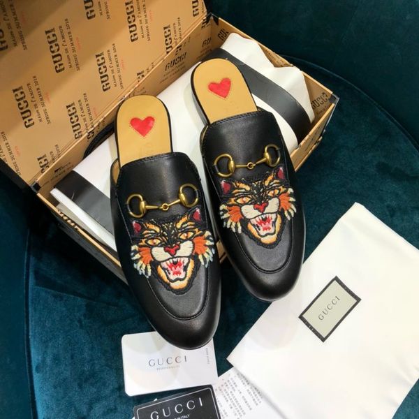 high-end luxury fashiondesigner women's loafers party casual shoes without laces half slippers chaussures triple vintage women's s, Black
high-end luxury fashiondesigner women's loafers party casual shoes without laces half slippers chaussures triple vintage women's s, Black
