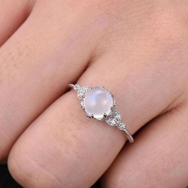 1pcs new colorful opal ring women quality alloy ring round white cat's eye stone wedding femme, Slivery;golden 
1pcs new colorful opal ring women quality alloy ring round white cat's eye stone wedding femme, Slivery;golden