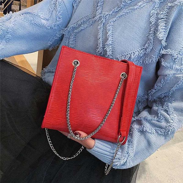 handbag european fashion lady tote bag new quality pu leather women's handbag chain shoulder messenger bags
handbag european fashion lady tote bag new quality pu leather women's handbag chain shoulder messenger bags