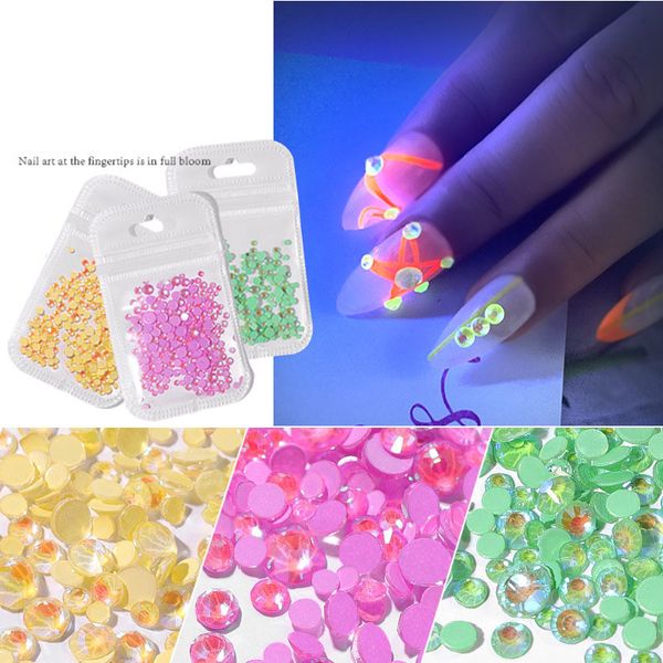 1 bag nail art rhinestones super flash fluorescent diamond mix size flat back crystal drill pink yellow green nail diamond, Silver;gold
1 bag nail art rhinestones super flash fluorescent diamond mix size flat back crystal drill pink yellow green nail diamond, Silver;gold