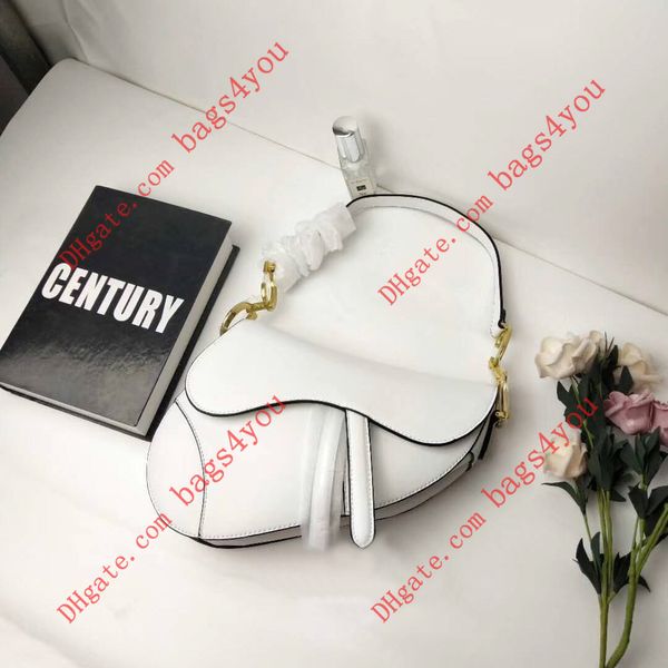 quality genuine leather saddle bag luxury classic designer handbag 2019 new metal letter accessories women tote bag with box
quality genuine leather saddle bag luxury classic designer handbag 2019 new metal letter accessories women tote bag with box