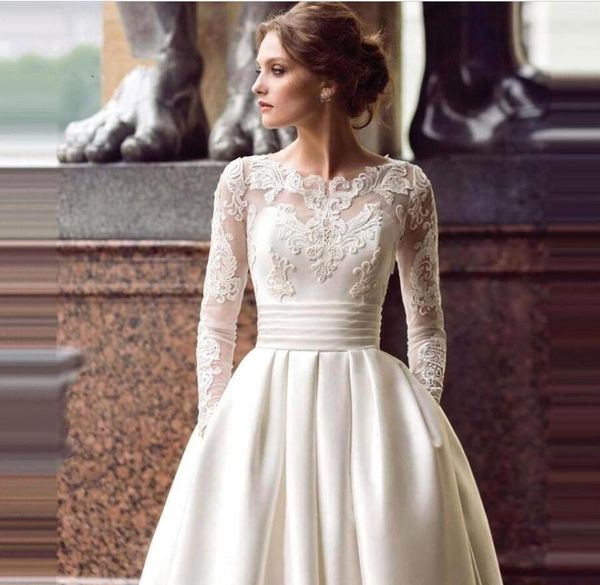 2019 vintage ivory satin lace appliqued sheer illusion crew long sleeves wedding dresses luxury plus size bridal gown vestios de novia, White
2019 vintage ivory satin lace appliqued sheer illusion crew long sleeves wedding dresses luxury plus size bridal gown vestios de novia, White