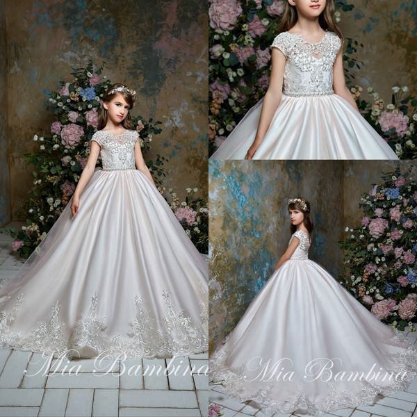 2020 flower girl dresses jewel neck appliqued beaded capped sleeves girl pageant gown open back ruffle sweep train girl birthday gowns, White;blue
2020 flower girl dresses jewel neck appliqued beaded capped sleeves girl pageant gown open back ruffle sweep train girl birthday gowns, White;blue