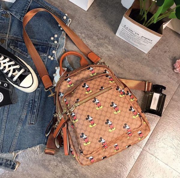 2020 new fashion korean m punk rivet backpack men's and women's backpack student travel backpack
2020 new fashion korean m punk rivet backpack men's and women's backpack student travel backpack
