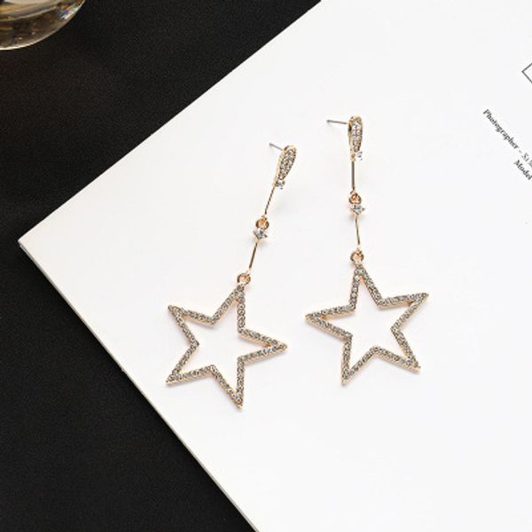 exaggerated fivepointed star earrings with korean temperament and long pendant personality, Golden;silver
exaggerated fivepointed star earrings with korean temperament and long pendant personality, Golden;silver