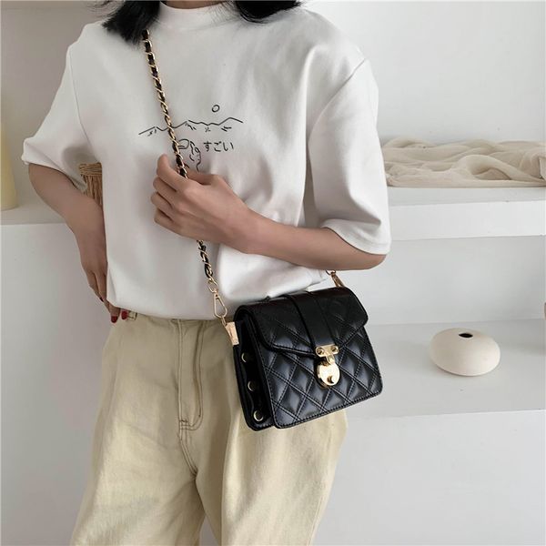 classic diamond pattern women plaid messenger bag big square female shoulder bags rhombus lattice large size lady handbag
classic diamond pattern women plaid messenger bag big square female shoulder bags rhombus lattice large size lady handbag