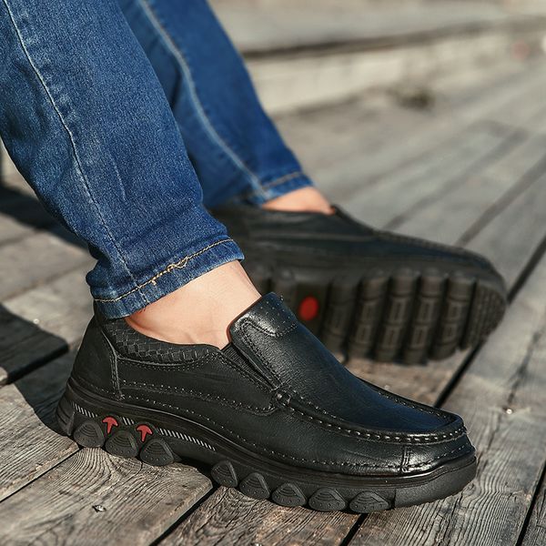 genuine leather shoes men sneakers loafers mens casual shoes slip on cool young moccasins man black male footwear
genuine leather shoes men sneakers loafers mens casual shoes slip on cool young moccasins man black male footwear