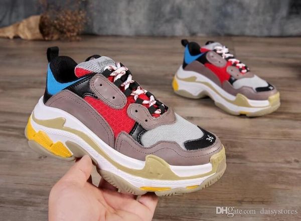 new original box unveils new triple s casual shoe man woman sneaker mixed colors thick heel grandpa trainer shoes double box, Black
new original box unveils new triple s casual shoe man woman sneaker mixed colors thick heel grandpa trainer shoes double box, Black