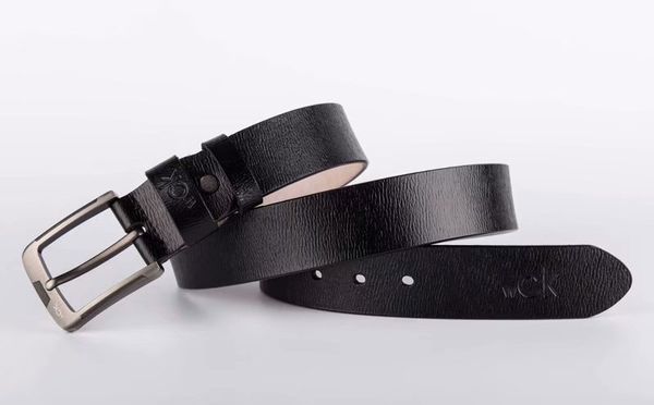 2020 luxury belts designer belts for men big buckle belt male chastity belts fashion mens leather belt wholesale ing, Black;purple
2020 luxury belts designer belts for men big buckle belt male chastity belts fashion mens leather belt wholesale ing, Black;purple