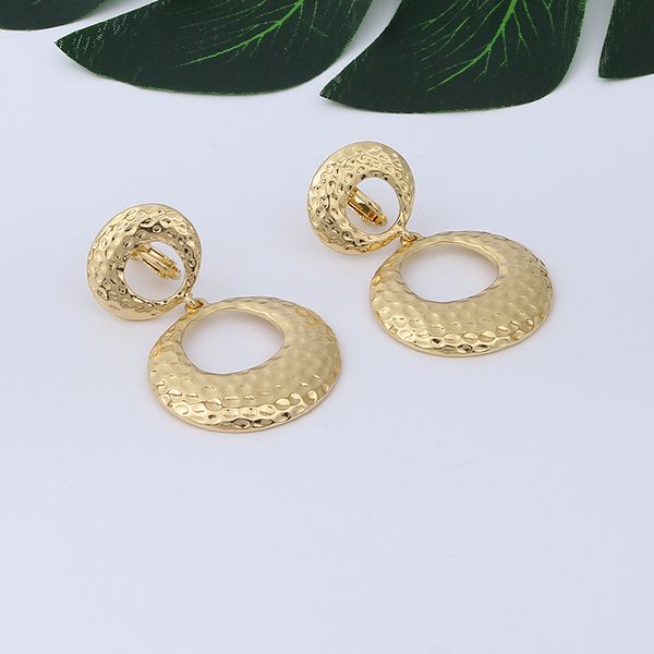vintage round hollow clip on earrings no pierced geometric double layers 2018 fashion long earrings female simple style jewelry, Silver
vintage round hollow clip on earrings no pierced geometric double layers 2018 fashion long earrings female simple style jewelry, Silver