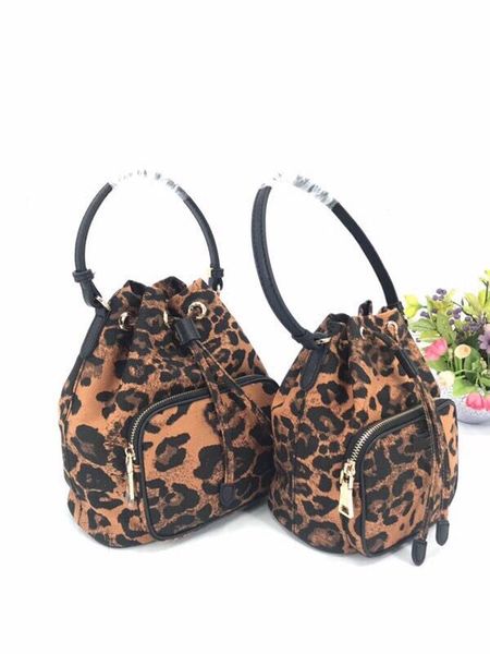 leopard print drawstring bag for women waterproof canvas bucket lady messenger bag phone purse fashion satchel chain shoulder bag handbag
leopard print drawstring bag for women waterproof canvas bucket lady messenger bag phone purse fashion satchel chain shoulder bag handbag