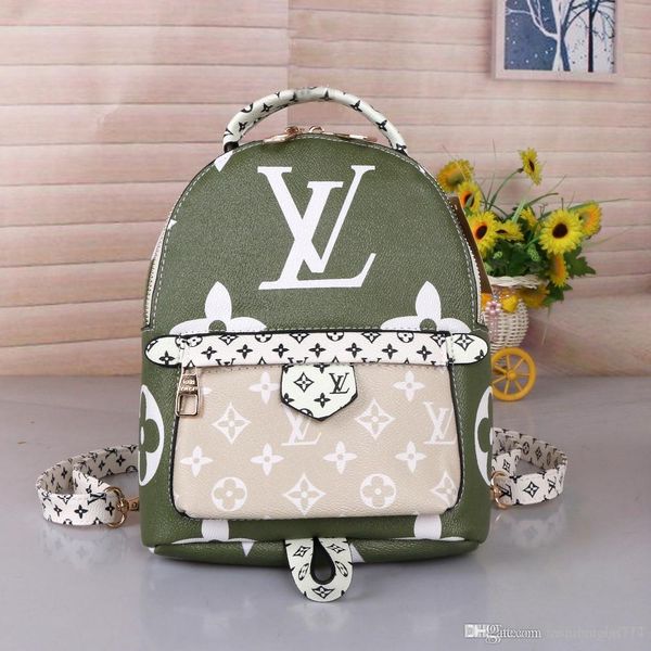 2019 sell classic fashion bags black embossed women men backpack style bags duffel bags shoulder handbags 
2019 sell classic fashion bags black embossed women men backpack style bags duffel bags shoulder handbags