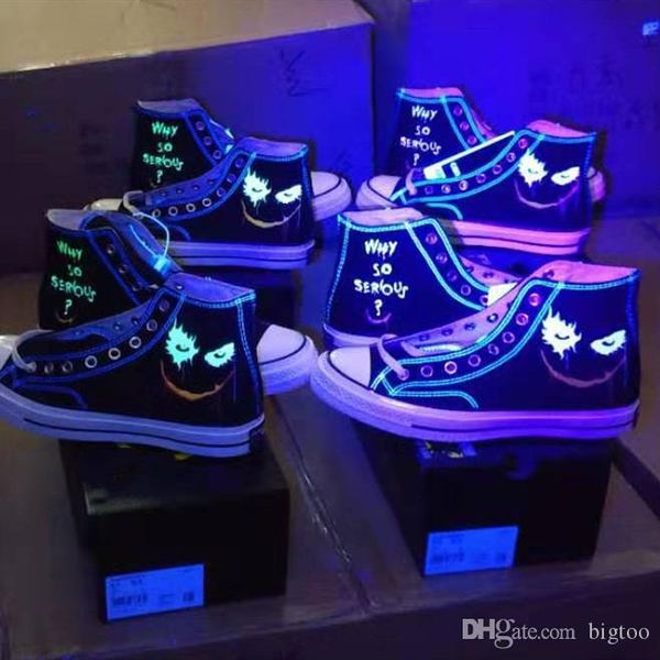 2019 new luminous men women casual shoes 1970 canvas designer batman clown comic black graffiti skate shoes size 35-44, White;red
2019 new luminous men women casual shoes 1970 canvas designer batman clown comic black graffiti skate shoes size 35-44, White;red