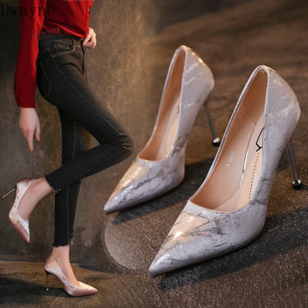 2020 spring and summer new fairy style hand-painted pointed wild shoes with shallow heels, Black
2020 spring and summer new fairy style hand-painted pointed wild shoes with shallow heels, Black