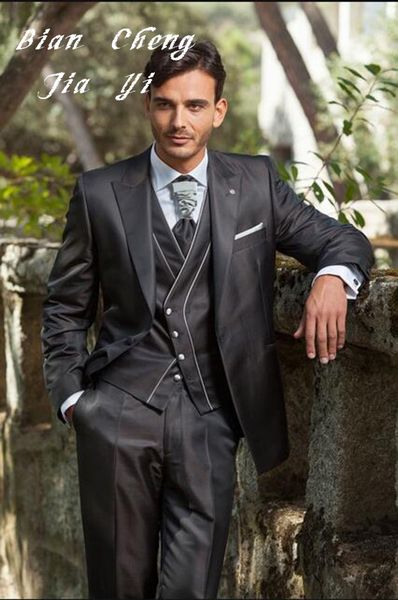 soft dark grey bespoke men's wedding suits prom groom groomsmen tuxedos customed party casual 3 pieces suits, White;black
soft dark grey bespoke men's wedding suits prom groom groomsmen tuxedos customed party casual 3 pieces suits, White;black