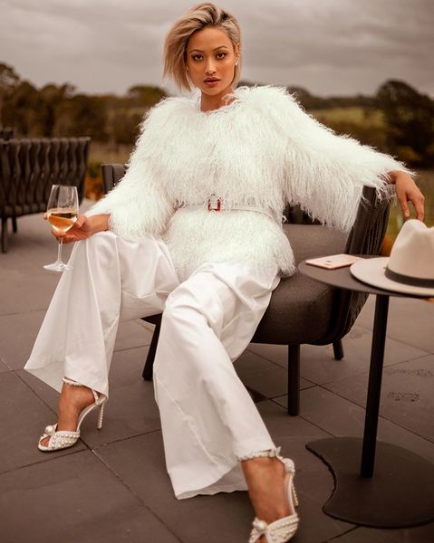 fashion warm tassel faux fur christmas holiday pub celebrity winter women fur coats wholesale, Black
fashion warm tassel faux fur christmas holiday pub celebrity winter women fur coats wholesale, Black