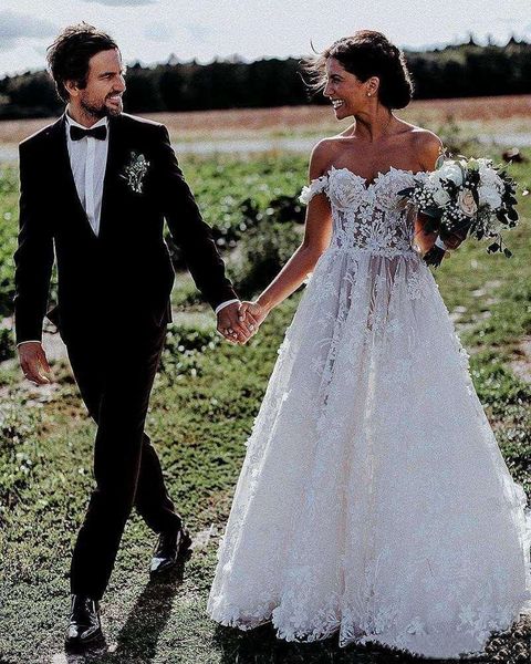 2020 fairy style off shoulder a line lace wedding dresses 3d floral appliques country garden bridal gown illusion split vestidos h067, White
2020 fairy style off shoulder a line lace wedding dresses 3d floral appliques country garden bridal gown illusion split vestidos h067, White