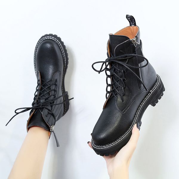 england wind black short boots woman 2019 season boots increase pile bottom cotton-padded shoes
england wind black short boots woman 2019 season boots increase pile bottom cotton-padded shoes