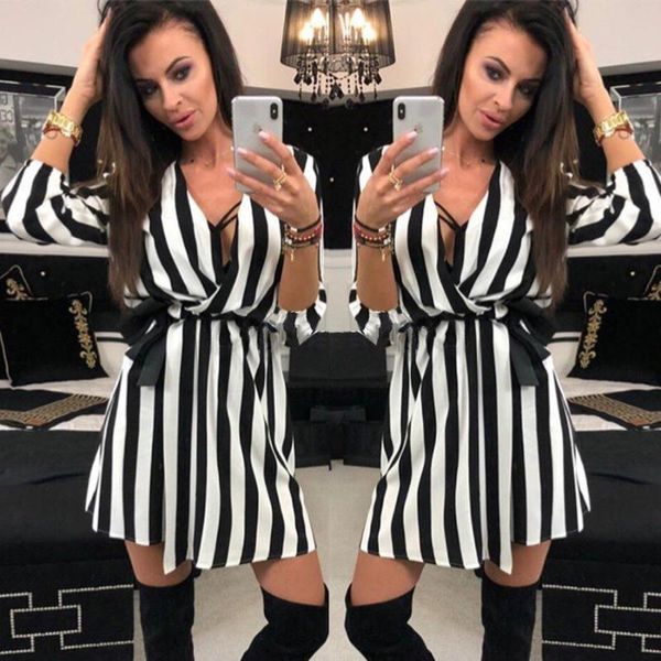 2020 new fashion women v-neck striped dress summer black white striped beach casual loose dresses vestidos plus size, Black;gray
2020 new fashion women v-neck striped dress summer black white striped beach casual loose dresses vestidos plus size, Black;gray