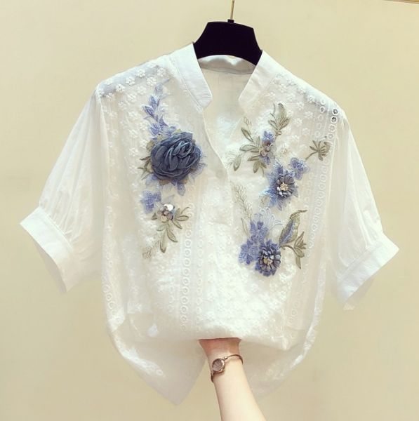 heavy industry beaded sequin blue three-dimensional flower v-neck short-sleeved shirt women's 2020 summer blouse cotton blusas, White
heavy industry beaded sequin blue three-dimensional flower v-neck short-sleeved shirt women's 2020 summer blouse cotton blusas, White