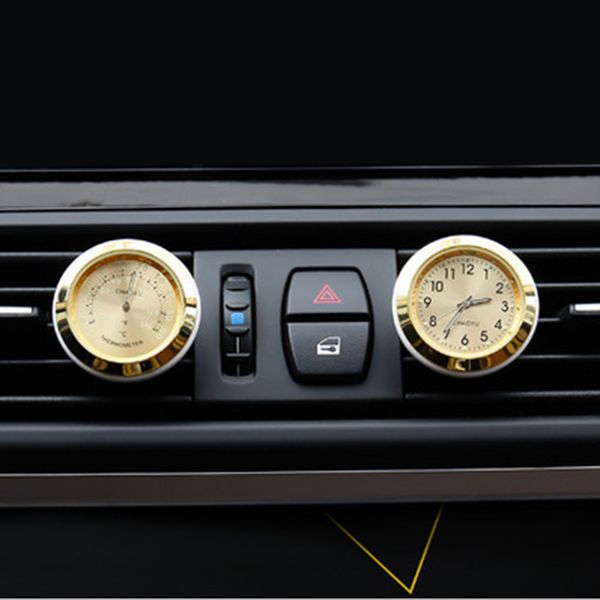 2019 new car perfume digital watch with air freshener luminous quartz clock clip-on digital watch time display car accessories
2019 new car perfume digital watch with air freshener luminous quartz clock clip-on digital watch time display car accessories