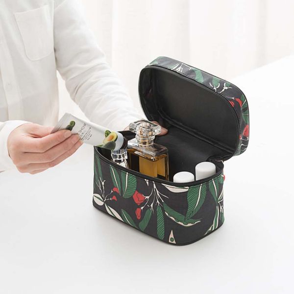 2018 Female Quilted Professional Cosmetic Bag Ladies Large-capacity Handbag Travel Cosmetics Cosmetic Bo