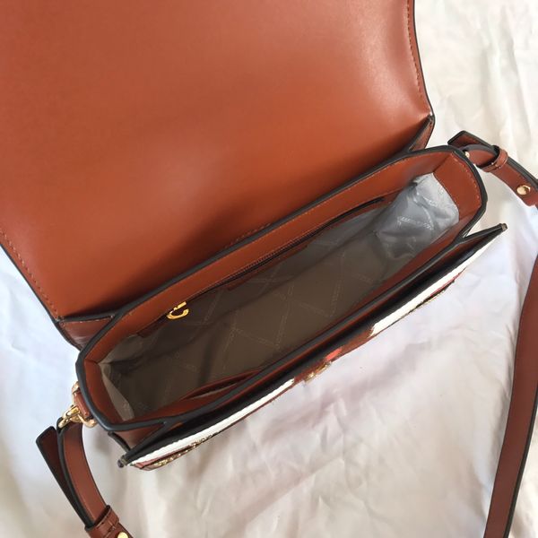 ladies stitching small square bag ladies one shoulder messenger large capacity female bag luxury wild chain leather bag 2019
ladies stitching small square bag ladies one shoulder messenger large capacity female bag luxury wild chain leather bag 2019