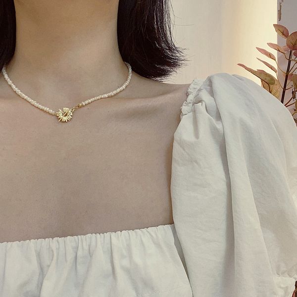aomu 2020 new design gold color small daisy necklace natural pearl choker necklace for women jewelry gifts korean, Silver
aomu 2020 new design gold color small daisy necklace natural pearl choker necklace for women jewelry gifts korean, Silver